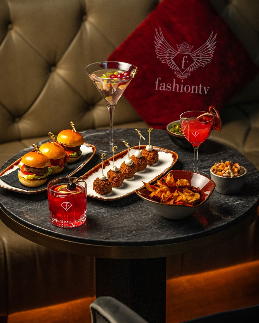 Casual Dining & Bar Bites